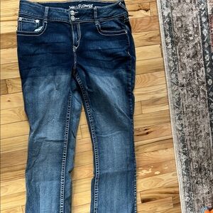 Wallflower Jeans size 13